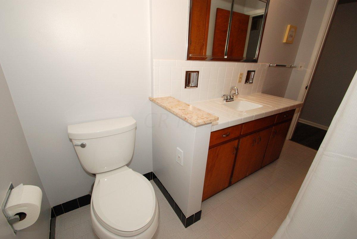 3036 Leeds Road Columbus, OH 43221 - Photo 32 of 46 Gallery Image 32