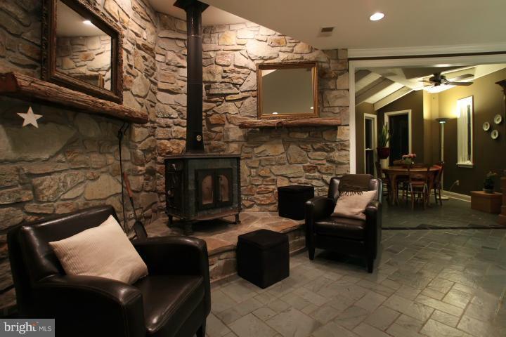 15400 Manor Road Monkton, MD 21111 - Photo 22 of 30 Dramatic stone alcove with raised hearth