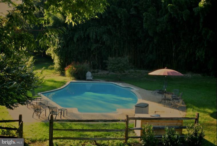 15400 Manor Road Monkton, MD 21111 - Photo 27 of 30 In-ground pool