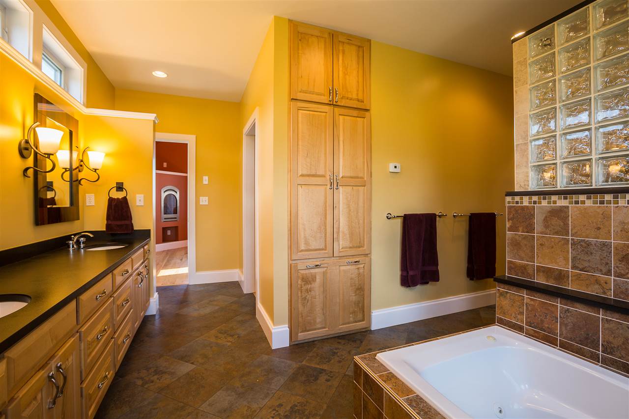76 Sunset Road Barre Town, VT 05641 - Photo 19 of 40