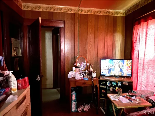 $215,000 | 220 West Yates Street, De Witt, NY 13057