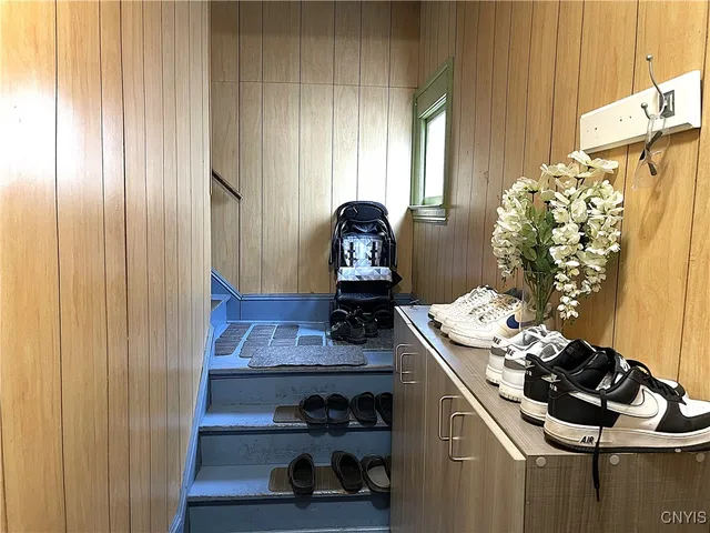 $215,000 | 220 West Yates Street, De Witt, NY 13057