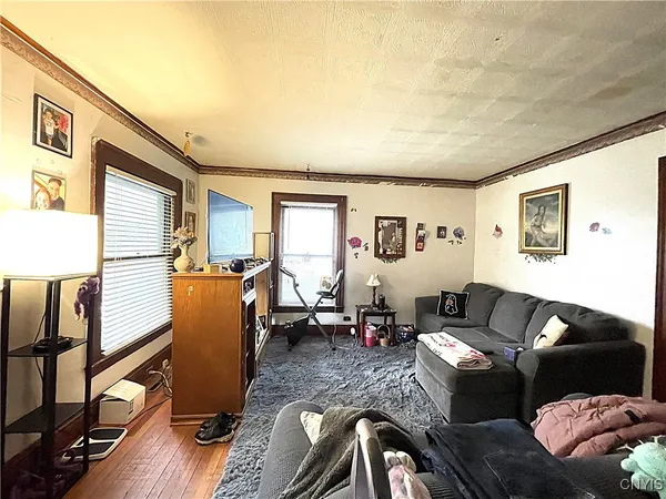 $215,000 | 220 West Yates Street, De Witt, NY 13057