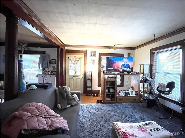 $215,000 | 220 West Yates Street, De Witt, NY 13057