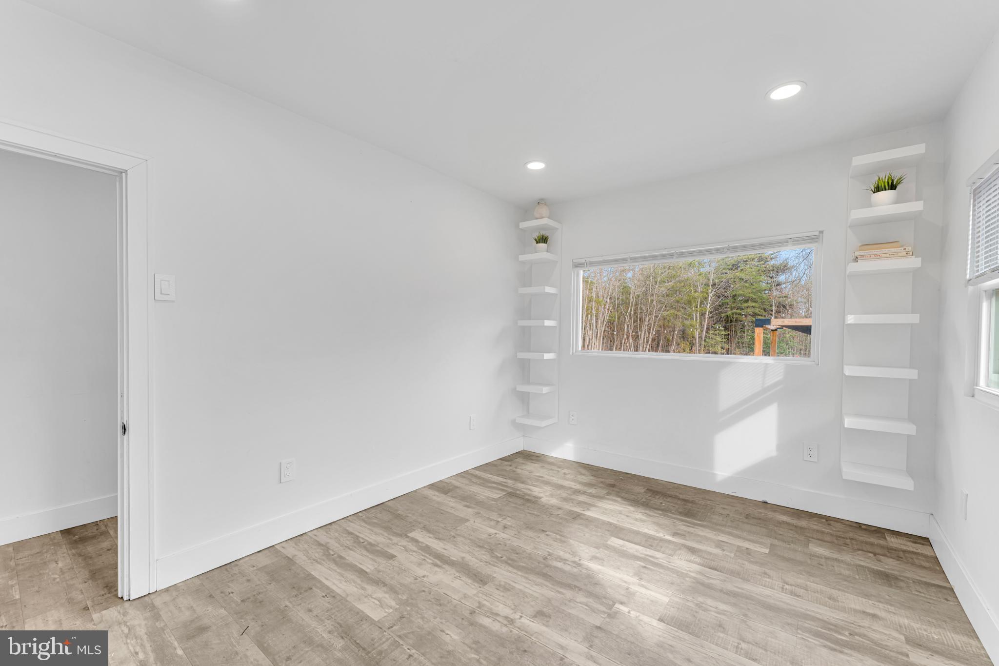 572 Zoe Road Sicklerville, NJ 08081 - Photo 29 of 40 Bright and airy space with natural light.
