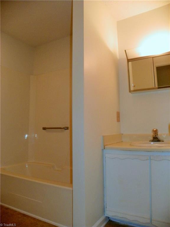 1629 Beaucrest Avenue High Point, NC 27265 - Photo 23 of 29