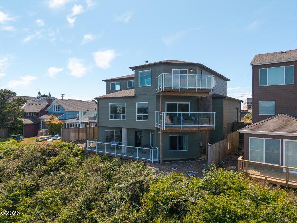 811 Southwest 12th Street Newport, OR 97365 - Photo 78 of 85