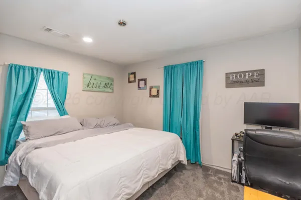 $85,000 | 216 West 5th Street, Lefors, TX 79054