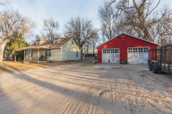 $85,000 | 216 West 5th Street, Lefors, TX 79054