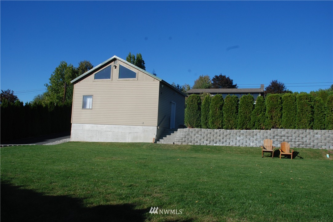 95 Division Street Manson, WA 98831 - Photo 1 of 15 Gallery Image 1