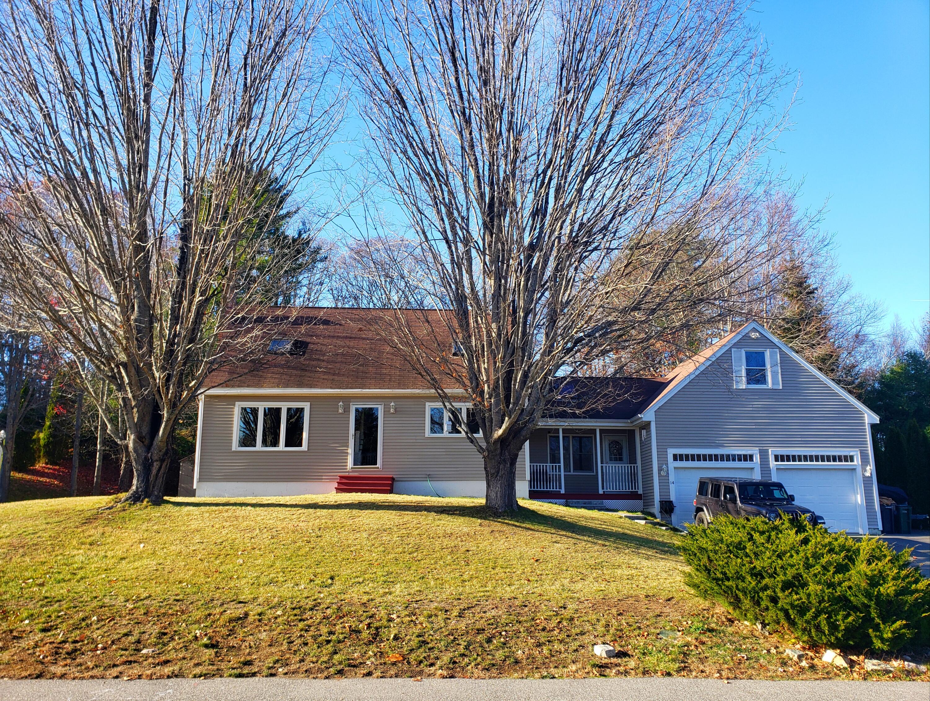14 Village Lane Biddeford, ME 04005 - Photo 5 of 108 20251115_190623