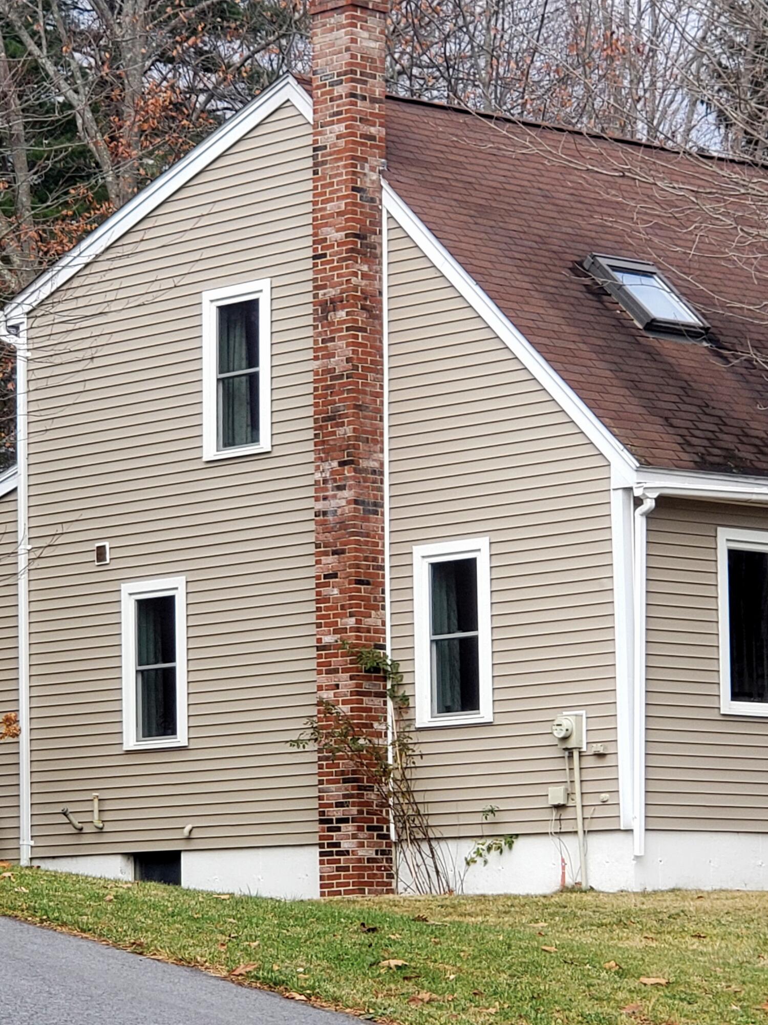 14 Village Lane Biddeford, ME 04005 - Photo 8 of 108 20251115_221240