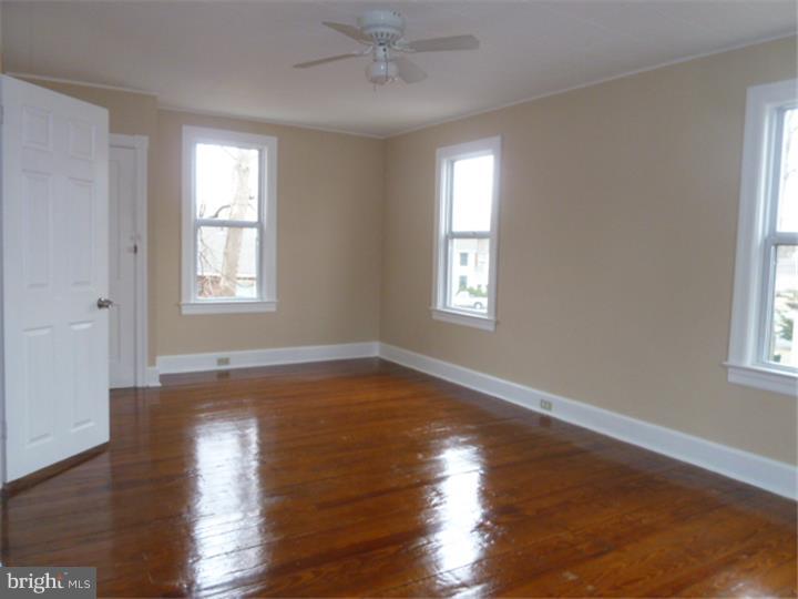 511 Burlington Avenue Riverside, NJ 08075 - Photo 11 of 19 Gallery Image 11