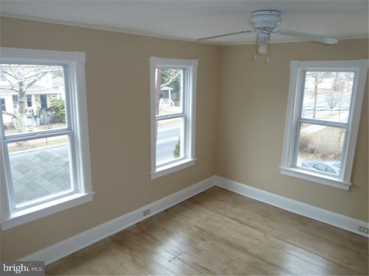 511 Burlington Avenue Riverside, NJ 08075 - Photo 13 of 19 Gallery Image 13