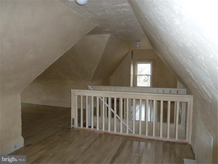 511 Burlington Avenue Riverside, NJ 08075 - Photo 17 of 19 Gallery Image 17