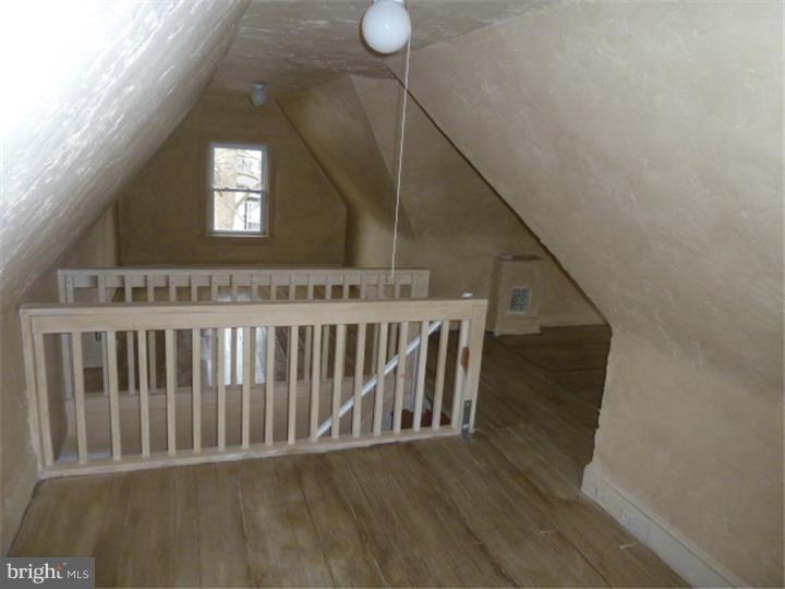 511 Burlington Avenue Riverside, NJ 08075 - Photo 18 of 19 Gallery Image 18
