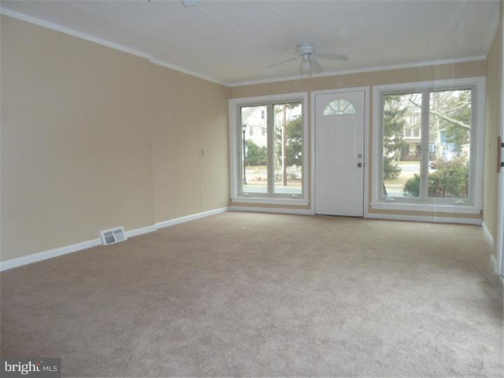 511 Burlington Avenue Riverside, NJ 08075 - Photo 4 of 19 Gallery Image 4
