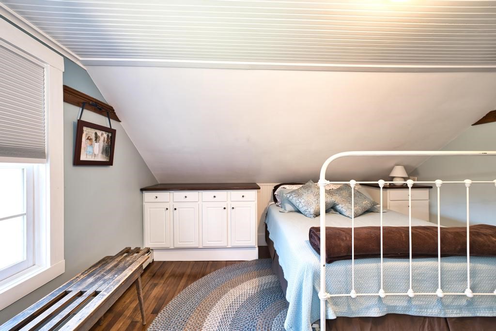 433 E Road Tiverton, RI 02878 - Photo 34 of 42 Gallery Image 34