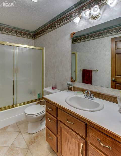 2115 Morrish Road Swartz Creek, MI 48473 - Photo 13 of 16 20446919-12.JPG
