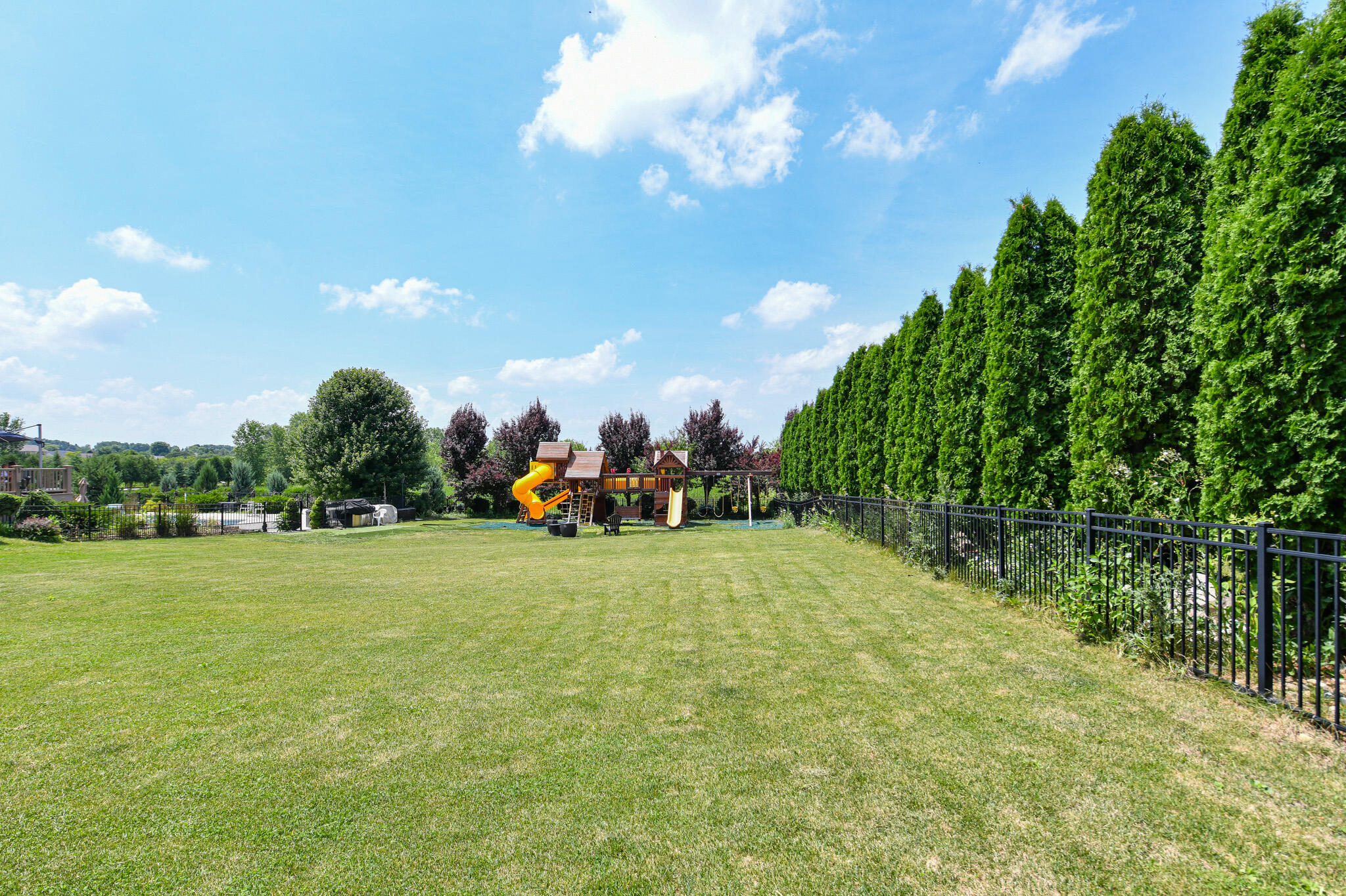 1330 Prairie Creek Boulevard Oconomowoc, WI 53066 - Photo 5 of 8 1330 Prairie Creek