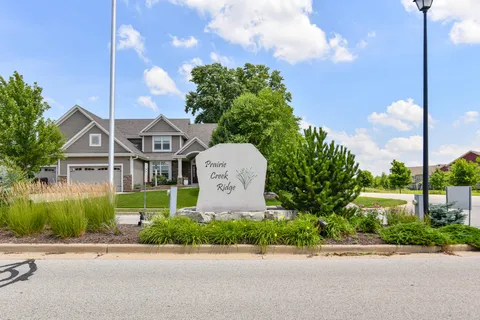 $159,900 | 1330 Prairie Creek Boulevard, Oconomowoc, WI 53066