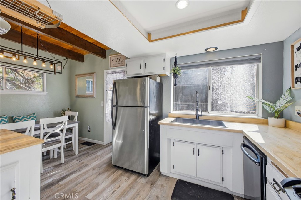 33061 Blue Bird Lane Running Springs, CA 92382 - Photo 21 of 53