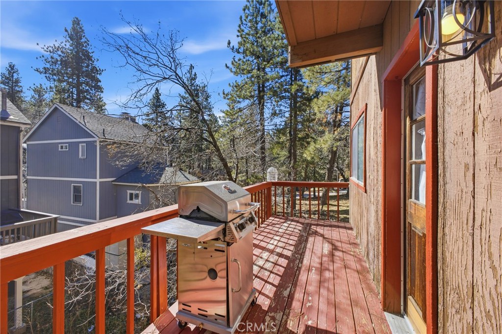 33061 Blue Bird Lane Running Springs, CA 92382 - Photo 34 of 53