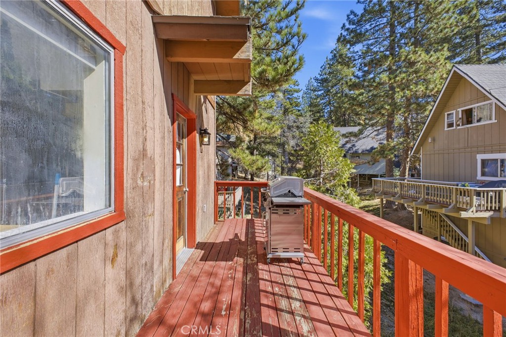 33061 Blue Bird Lane Running Springs, CA 92382 - Photo 38 of 53