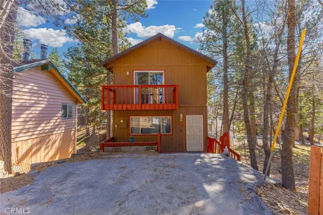 $349,000 | 33061 Blue Bird Lane, Running Springs, CA 92382