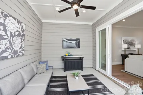 $1,175,000 | 19024 Newburg Hl Road, Davidson, NC 28036