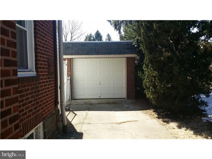 1816 Rhawn Street Philadelphia, PA 19111 - Photo 4 of 14 Gallery Image 4