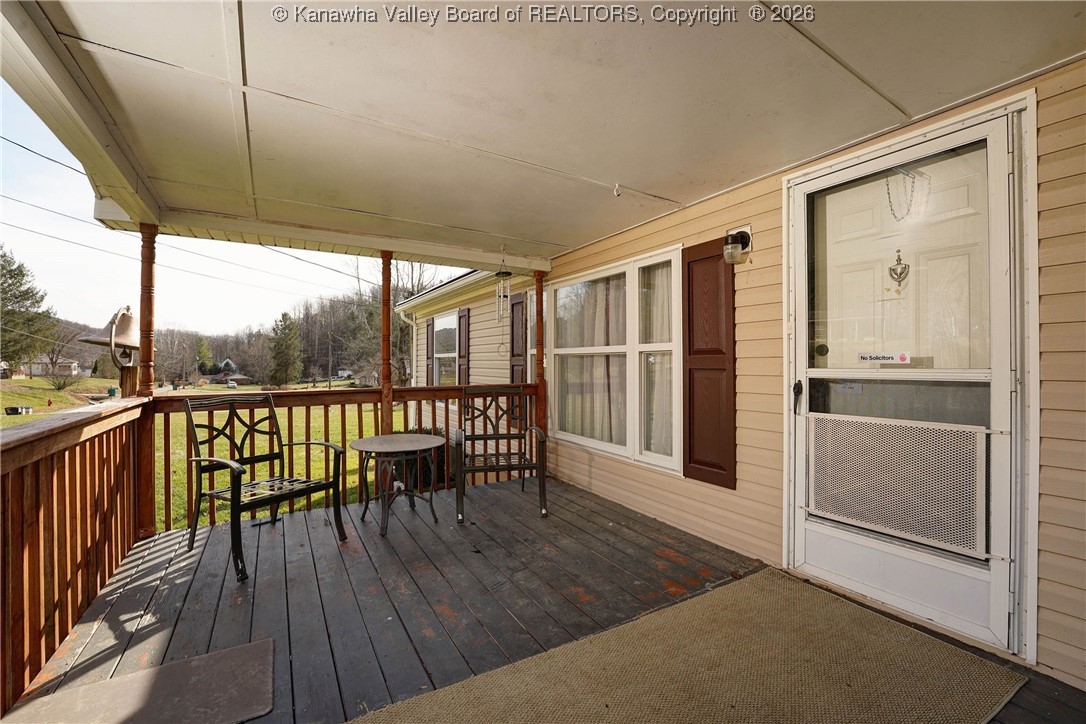 383 Kilgore Road Scott Depot, WV 25560 - Photo 3 of 28 Gallery Image 3