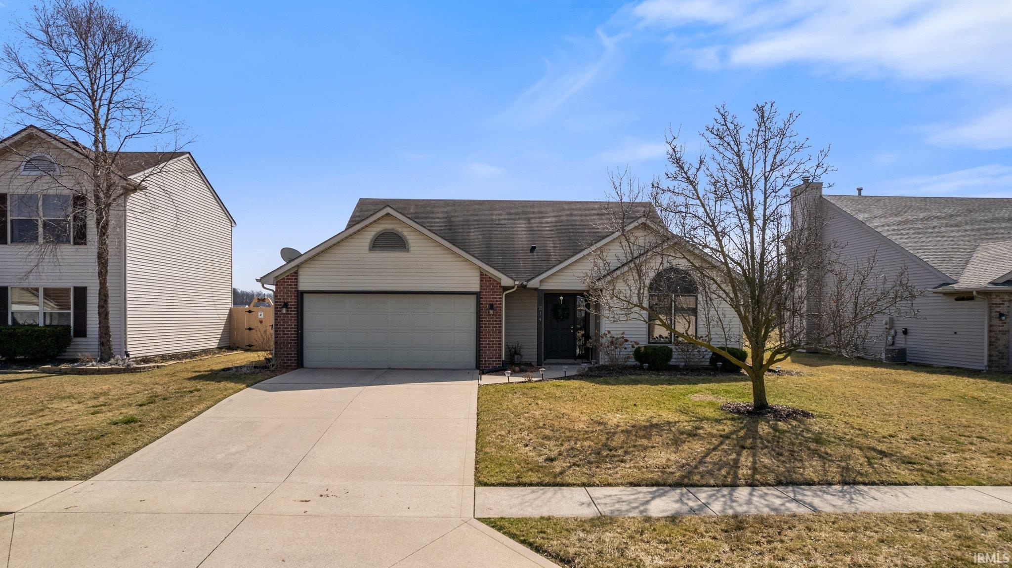 214 Rampart Drive Fort Wayne, IN 46845 - Photo 2 of 35 Gallery Image 2