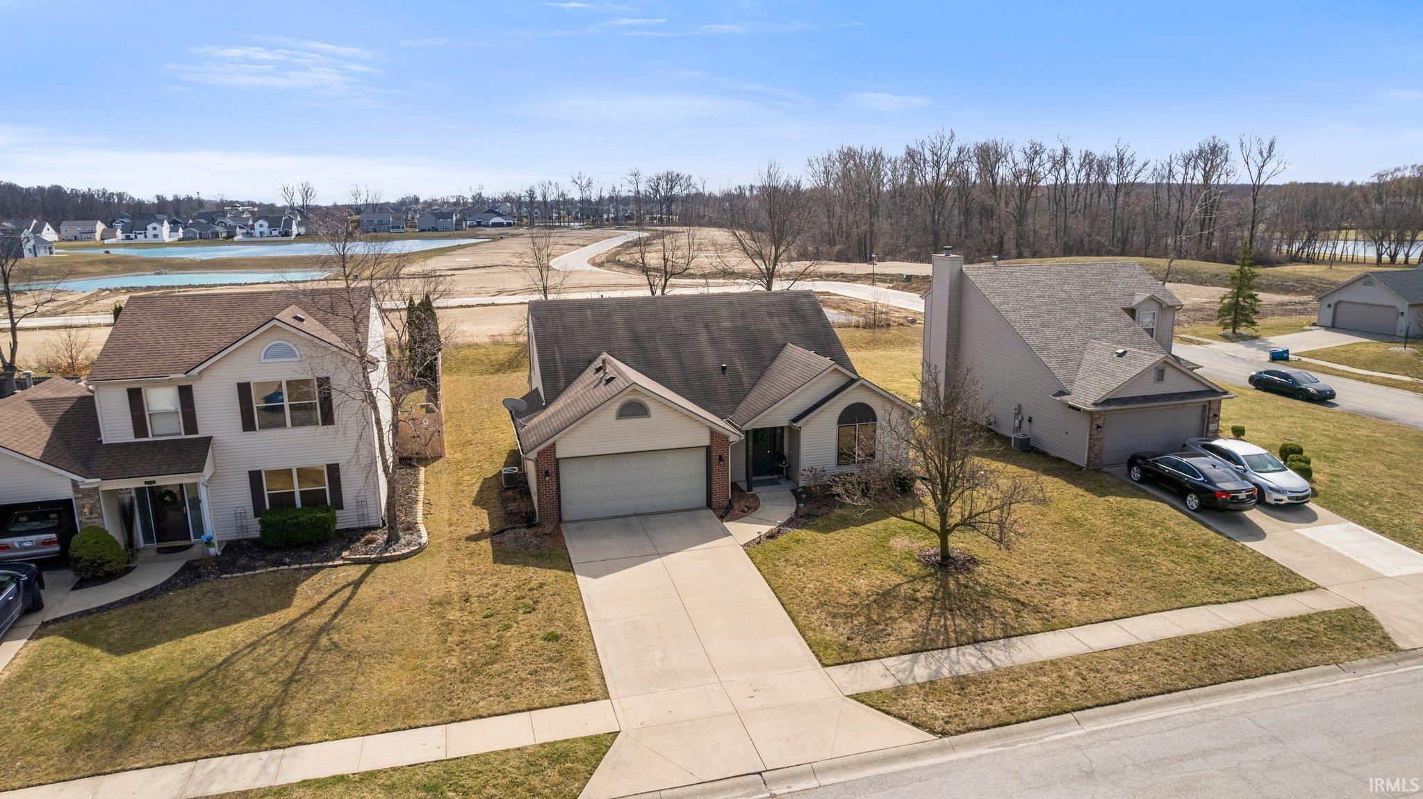 214 Rampart Drive Fort Wayne, IN 46845 - Photo 3 of 35 Gallery Image 3