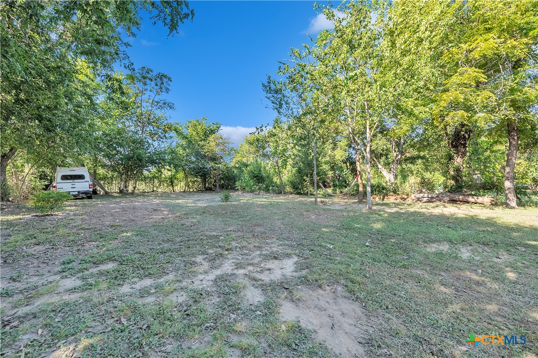 1001 West 8th Street Cameron, TX 76520 - Photo 20 of 20 a view of outdoor space and yard