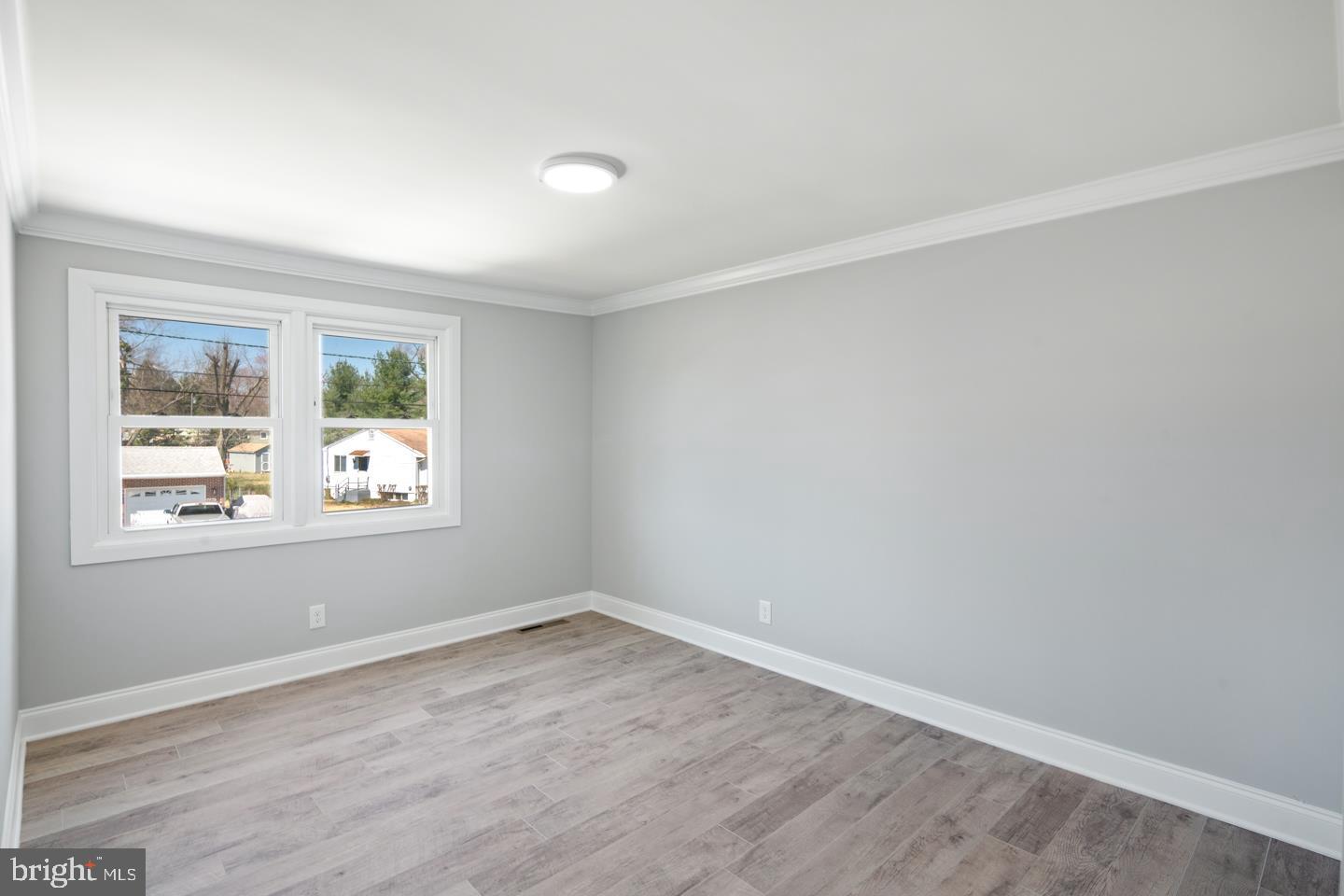 216 Ivy Road Beverly, NJ 08010 - Photo 18 of 28 Gallery Image 18