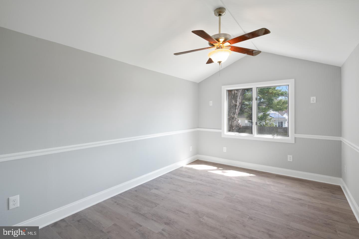 216 Ivy Road Beverly, NJ 08010 - Photo 20 of 28 Gallery Image 20