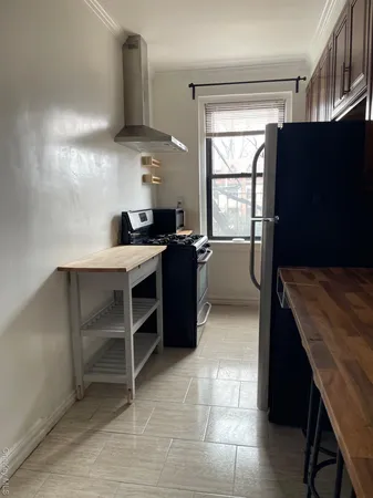 $2,500 | 7720 Austin Street, Unit 2E | Forest Hills