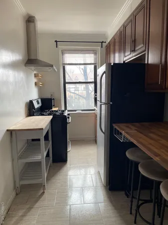 $2,500 | 7720 Austin Street, Unit 2E | Forest Hills