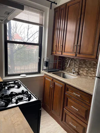 $2,500 | 7720 Austin Street, Unit 2E | Forest Hills