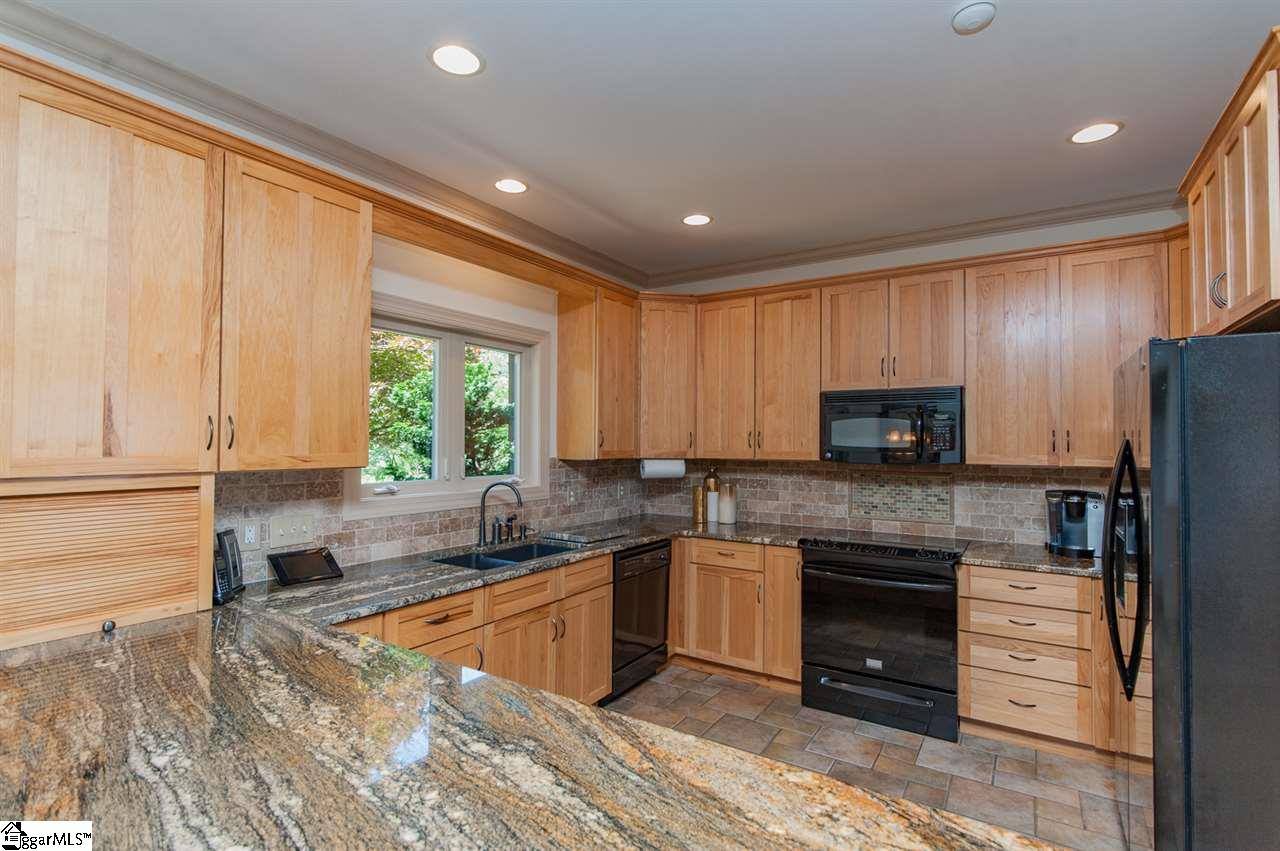 615 Mountain Summit Road Travelers Rest, SC 29690 - Photo 12 of 36 Gallery Image 12