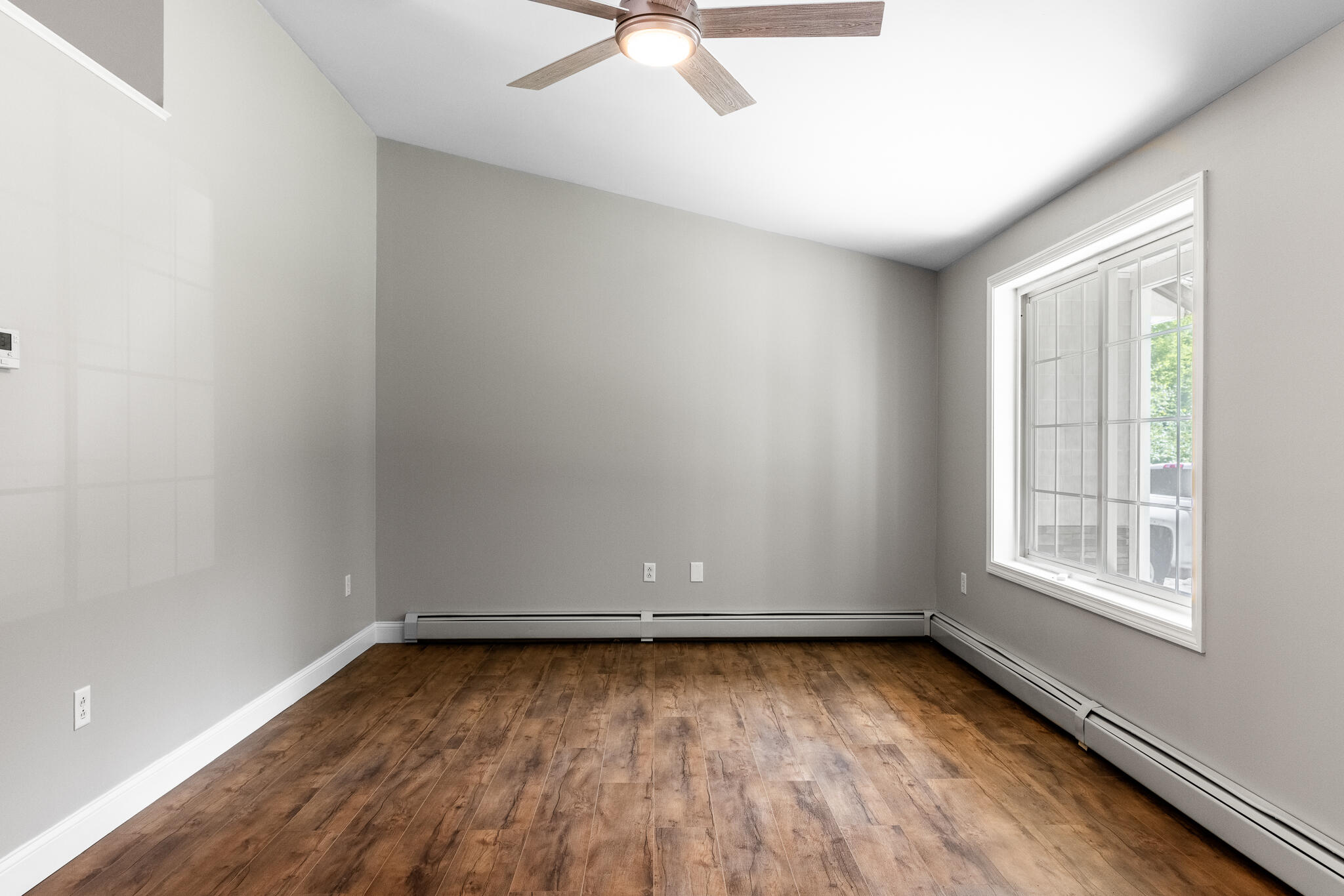 498 Meadow Road Hampden, ME 04444 - Photo 7 of 30 Meadow Rd Interiors-11