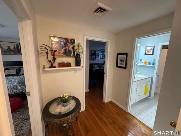 $3,000 | 17 Coram Road, Unit 3D, Shelton, CT 06484