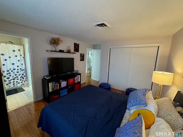 $3,000 | 17 Coram Road, Unit 3D, Shelton, CT 06484