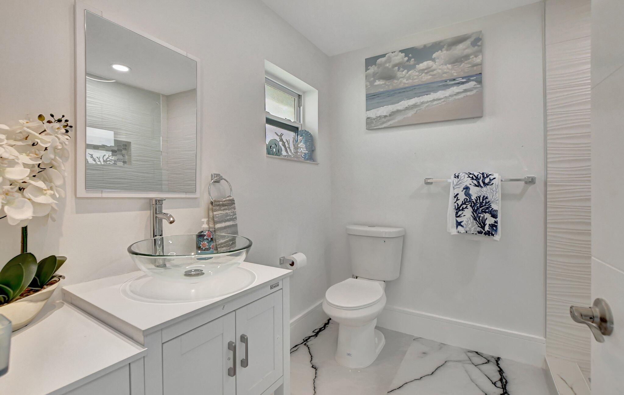 1001 West Palmetto Park Road Boca Raton, FL 33486 - Photo 11 of 48 Guest Bathroom- Glass Enclosed Shower