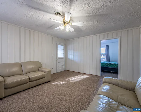 $175,000 | 628 North Augusta Avenue, Waynesboro, VA 22980