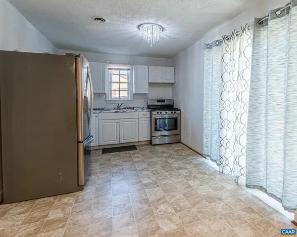 $175,000 | 628 North Augusta Avenue, Waynesboro, VA 22980