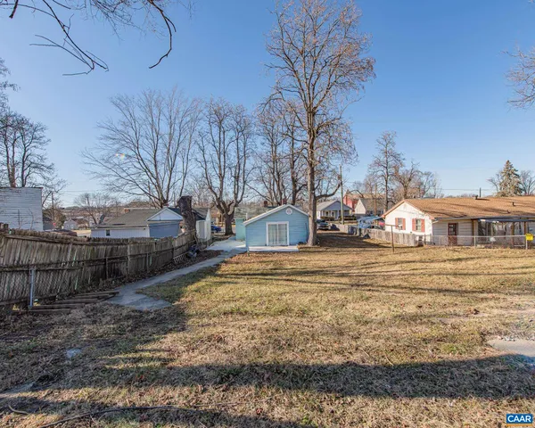 $175,000 | 628 North Augusta Avenue, Waynesboro, VA 22980