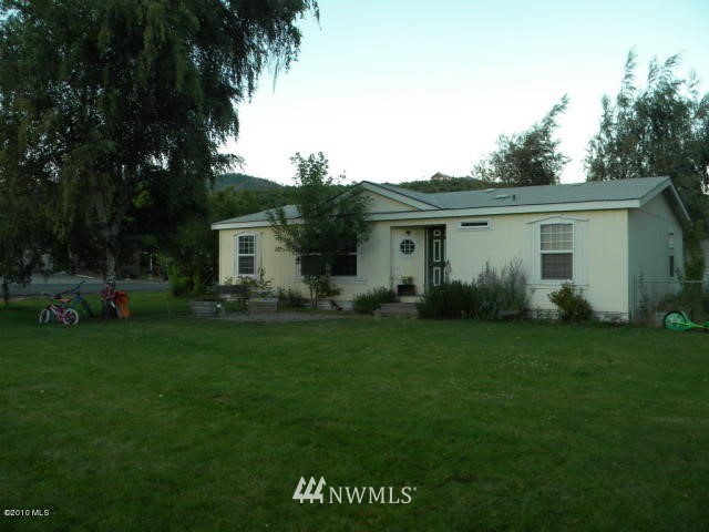 8591 North Dryden Road Cashmere, WA 98815 - Photo 1 of 1 Gallery Image 1