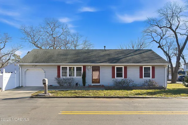 $390,000 | 485 Monmouth Avenue, Brick, NJ 08723